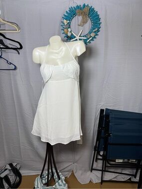 Promesa White Spaghetti Strap Dress